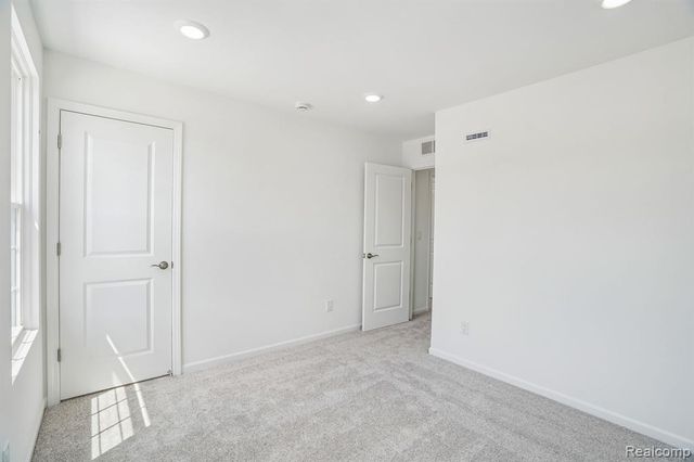 4054 Nottingham Circle, Clarkston, MI 48346
