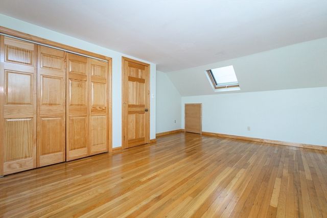 19 Homestead Rd, Lynnfield, MA 01940