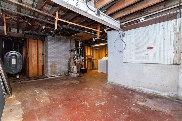 19 Homestead Rd, Lynnfield, MA 01940