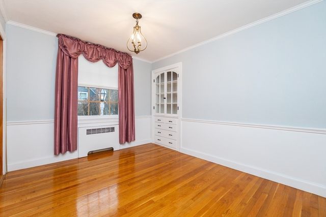 19 Homestead Rd, Lynnfield, MA 01940