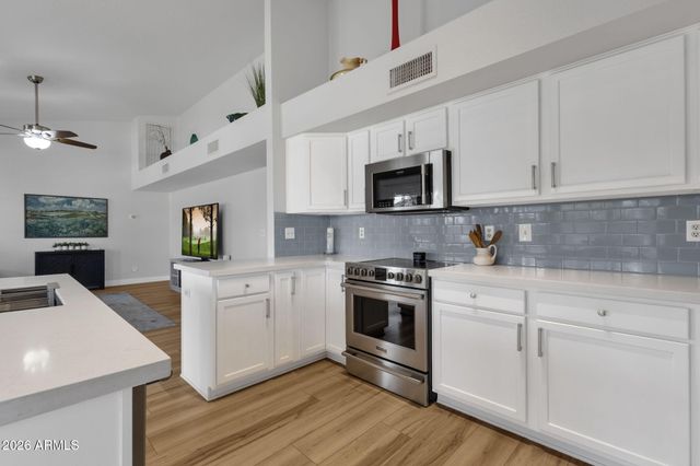 4509 E JANICE Way, Phoenix, AZ 85032