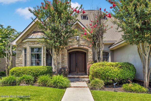 315 Goose Pointe Boulevard, Biloxi, MS 39531