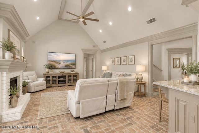 315 Goose Pointe Boulevard, Biloxi, MS 39531