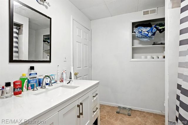 110 W Grand River Road, Webberville, MI 48892