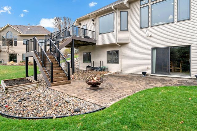 9071 Horizon Drive, Shakopee, MN 55379
