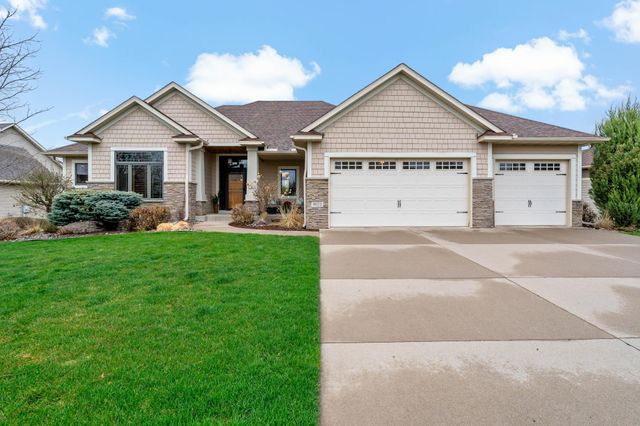 9071 Horizon Drive, Shakopee, MN 55379