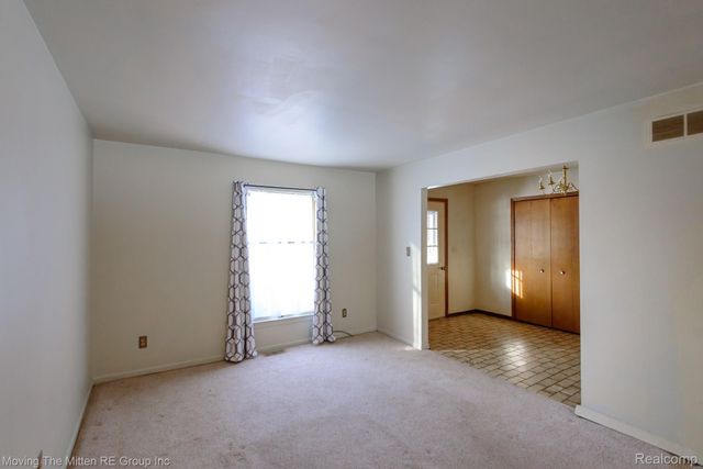 44017 Harmony Lane, Van Buren Charter Township, MI 48111