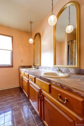 44017 Harmony Lane, Van Buren Charter Township, MI 48111