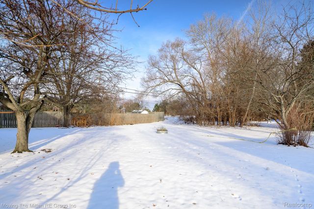 44017 Harmony Lane, Van Buren Charter Township, MI 48111