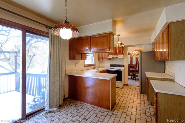 44017 Harmony Lane, Van Buren Charter Township, MI 48111