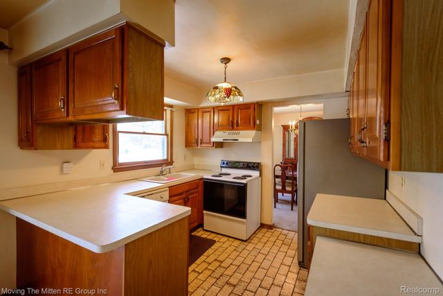 44017 Harmony Lane, Van Buren Charter Township, MI 48111