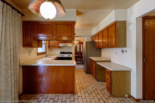 44017 Harmony Lane, Van Buren Charter Township, MI 48111