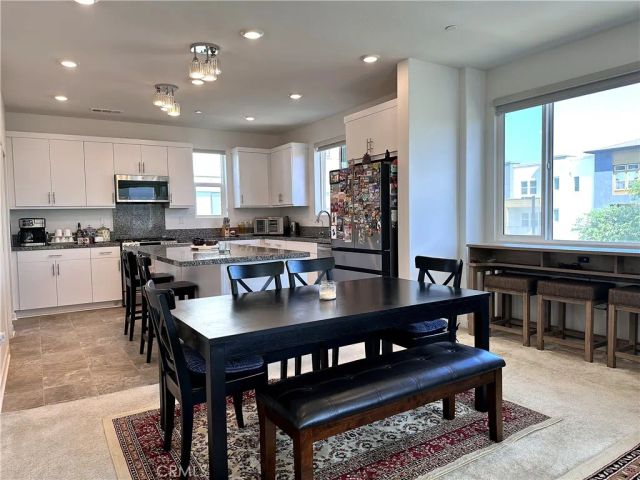 27007 Tanager, Valencia, CA 91381