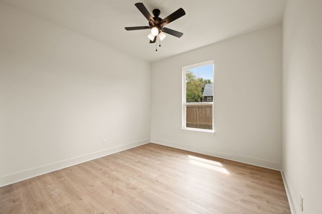 605 Mustang Trail, Granbury, TX 76049