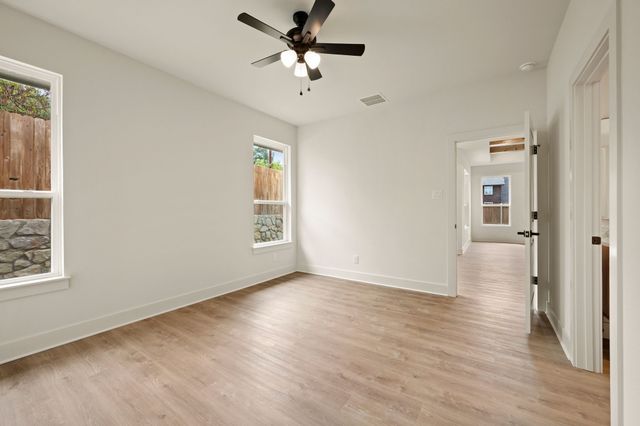 605 Mustang Trail, Granbury, TX 76049