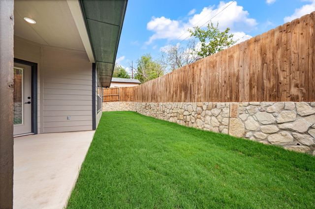 605 Mustang Trail, Granbury, TX 76049