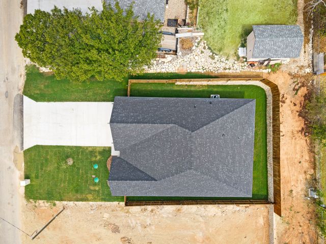 605 Mustang Trail, Granbury, TX 76049