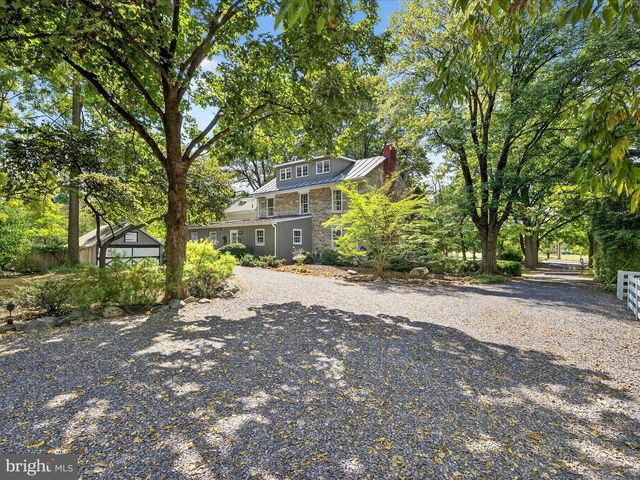 265 N OLD STONEHOUSE RD, Carlisle, PA 17015