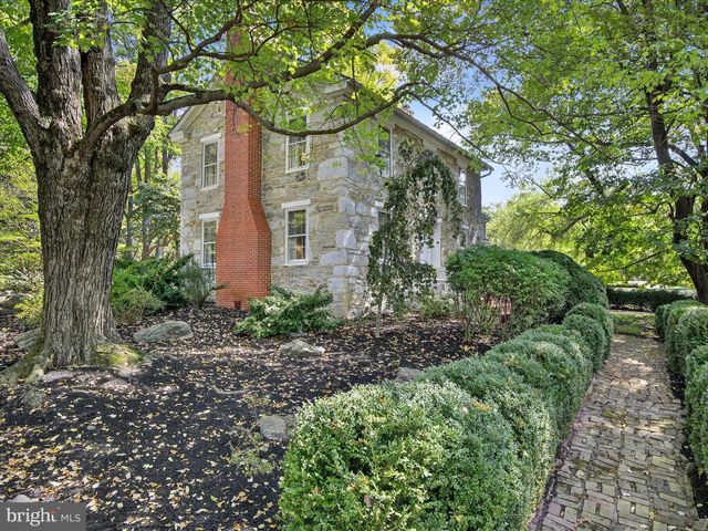 265 N OLD STONEHOUSE RD, Carlisle, PA 17015