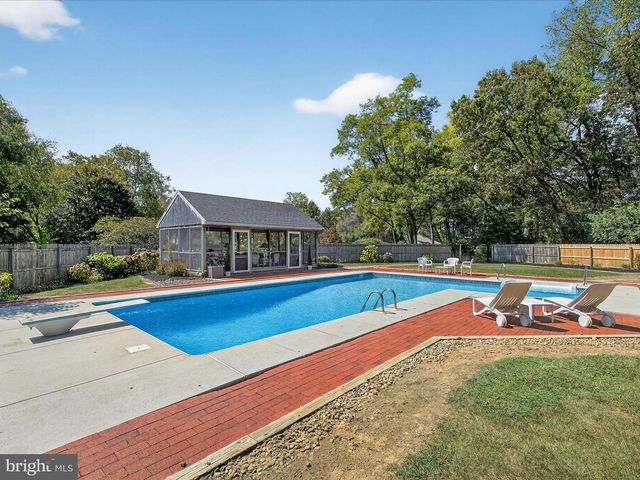 265 N OLD STONEHOUSE RD, Carlisle, PA 17015