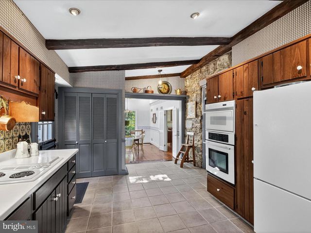 265 N OLD STONEHOUSE RD, Carlisle, PA 17015