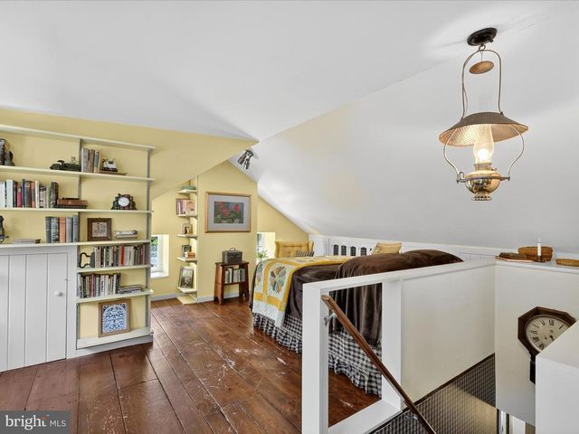 265 N OLD STONEHOUSE RD, Carlisle, PA 17015