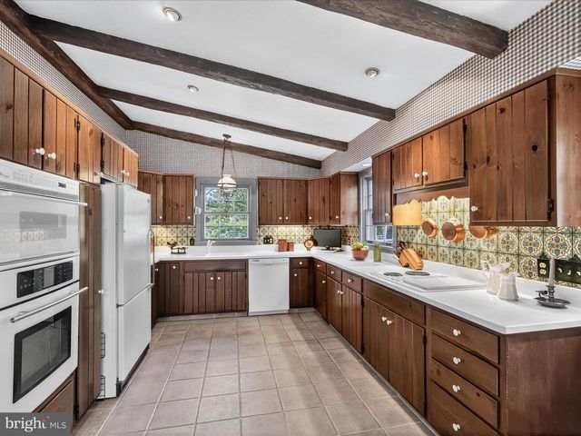 265 N OLD STONEHOUSE RD, Carlisle, PA 17015