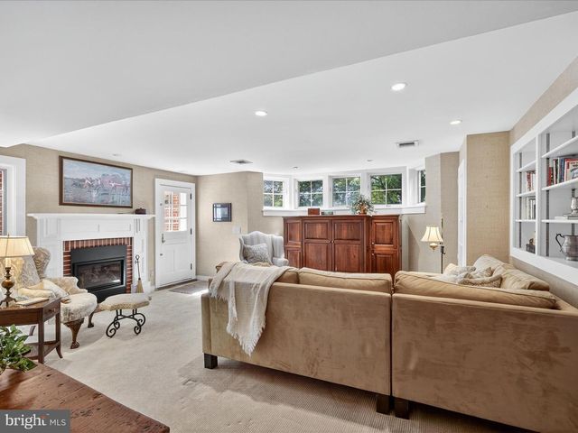 265 N OLD STONEHOUSE RD, Carlisle, PA 17015