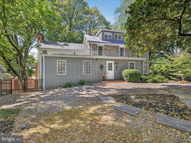 265 N OLD STONEHOUSE RD, Carlisle, PA 17015