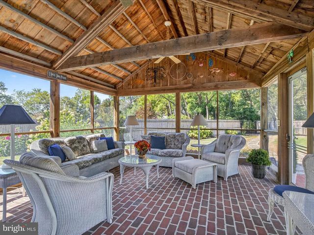 265 N OLD STONEHOUSE RD, Carlisle, PA 17015