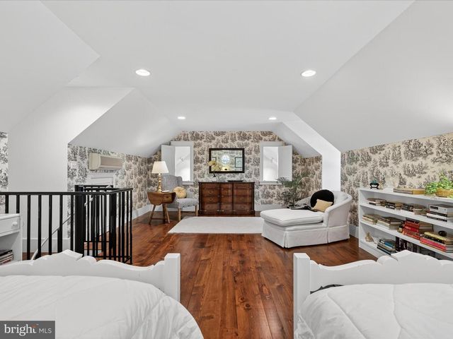 265 N OLD STONEHOUSE RD, Carlisle, PA 17015