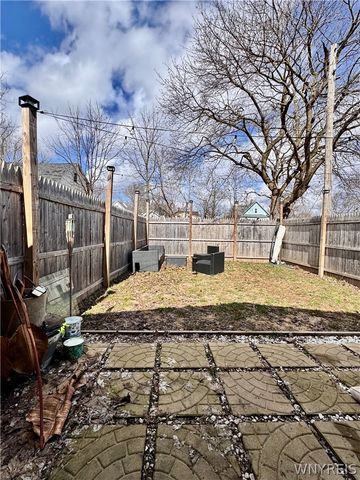 219 West Avenue, Lockport City, NY 14094