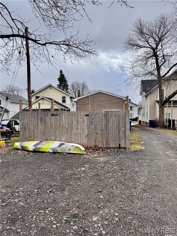 219 West Avenue, Lockport City, NY 14094