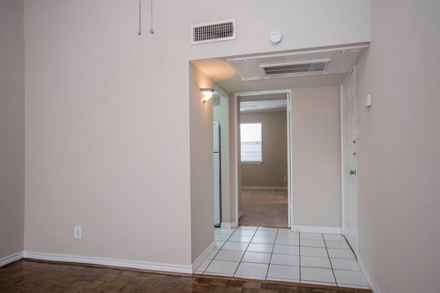 1420 Hawthorne 17, Houston, TX 77006