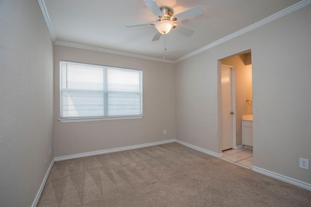 1420 Hawthorne 17, Houston, TX 77006