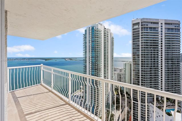 1200 Brickell Bay Drive 3701, Miami, FL 33131