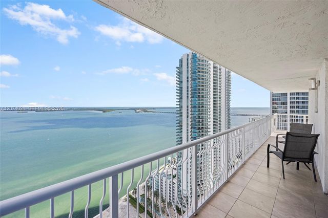 1200 Brickell Bay Drive 3701, Miami, FL 33131