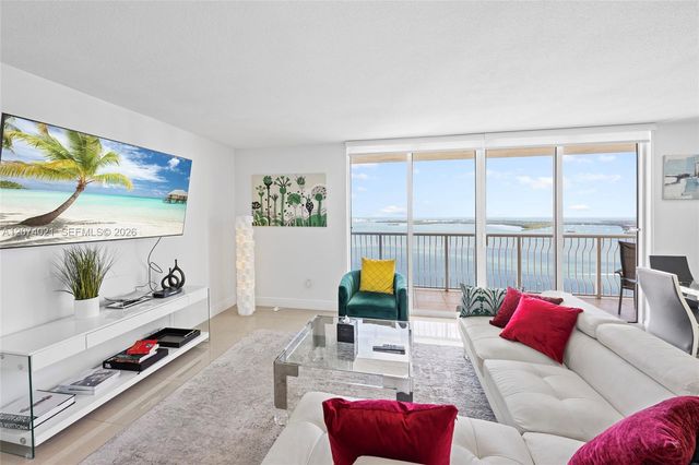 1200 Brickell Bay Drive 3701, Miami, FL 33131