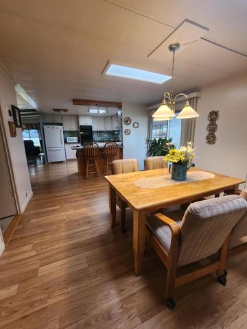 123 Waverly Drive, Grants Pass, OR 97526