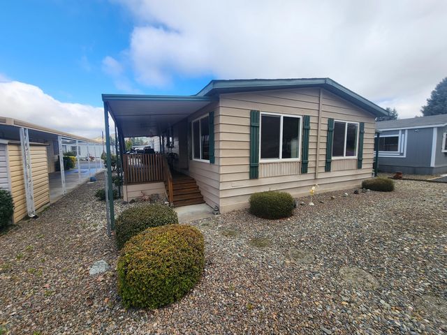 123 Waverly Drive, Grants Pass, OR 97526