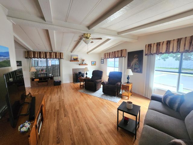 123 Waverly Drive, Grants Pass, OR 97526