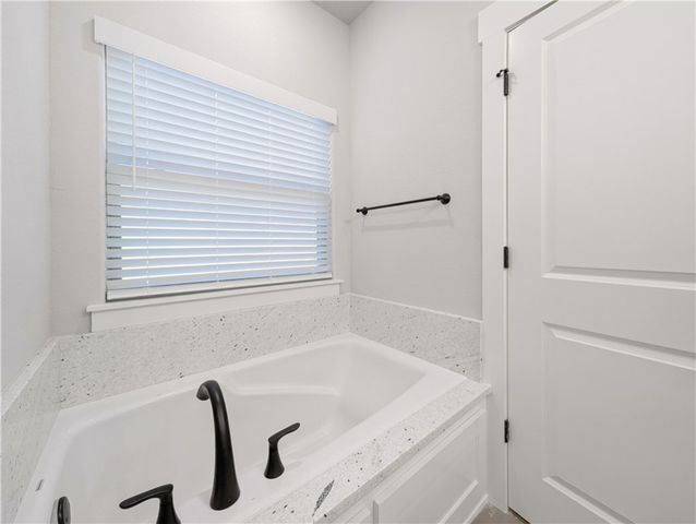 14 Pickering Drive, Bella Vista, AR 72714