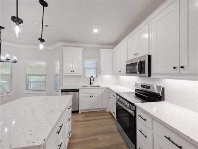 14 Pickering Drive, Bella Vista, AR 72714