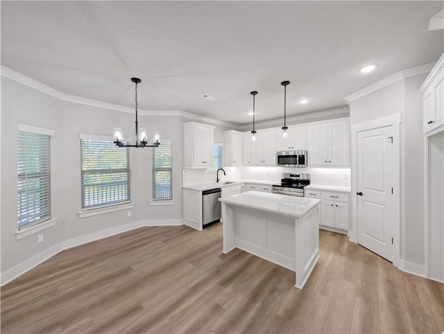 14 Pickering Drive, Bella Vista, AR 72714
