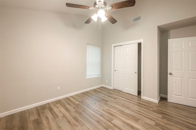 5755 Heron Drive, Houston, TX 77033