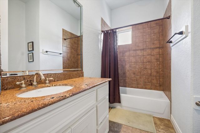 2128 Harold Street A, Houston, TX 77098