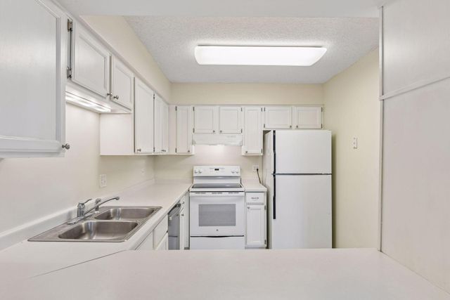 9357 Ranchview Lane N, Maple Grove, MN 55369