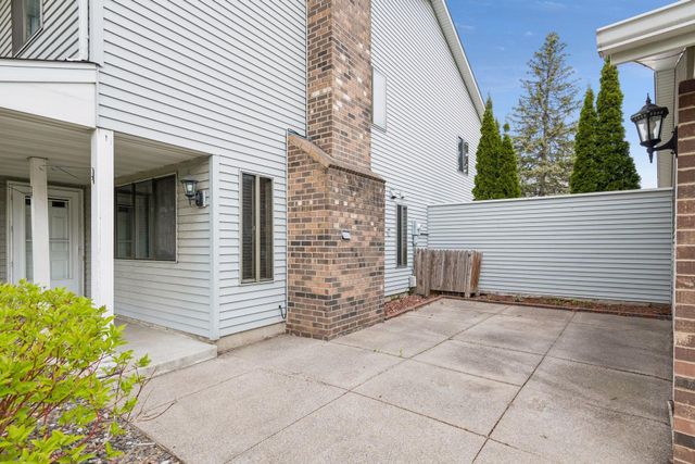9357 Ranchview Lane N, Maple Grove, MN 55369