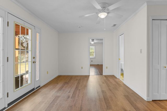 5806 Edinburgh Drive, Hanahan, SC 29410