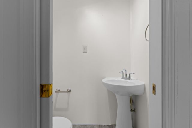 5806 Edinburgh Drive, Hanahan, SC 29410